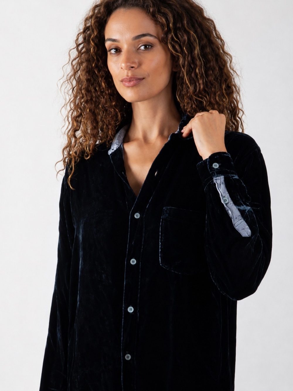 CP Shades Black Velvet Button-Up shirt size M